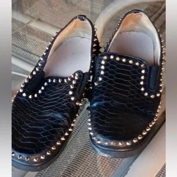 Men’s Red Bottom Christian Louboutin Loafers with Spikes - Picture 3 of 3